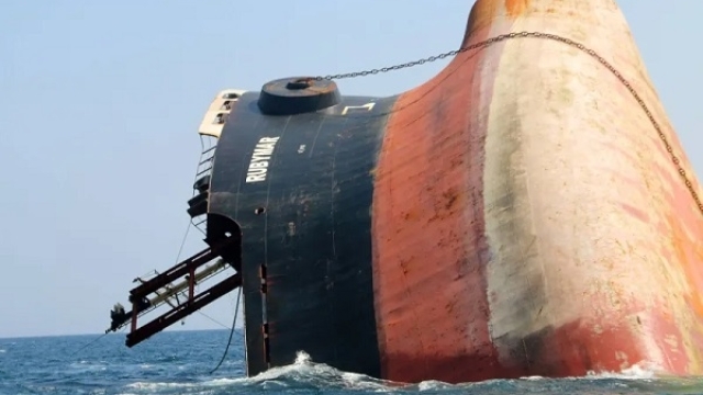 أوروبا تغرق في البحر الأحمر!