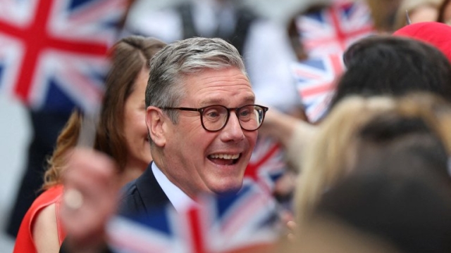 ستارمر ضد حزب العمال!