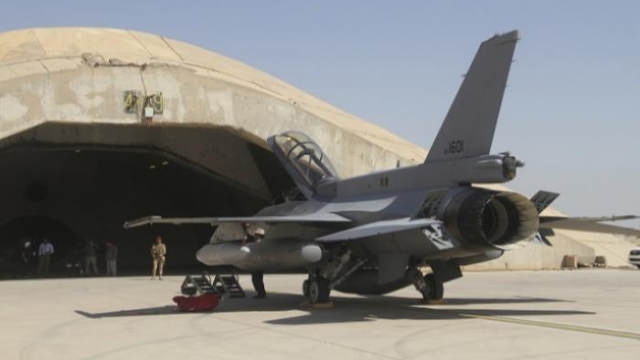 إخلاء القواعد الأمريكية في عين الأسد وفيكتوريا، إعادة تموضع أم بداية الإنسحاب