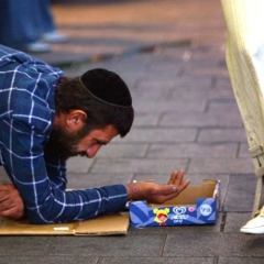 الفقر و الرعاية الاجتماعية المعدومة في الأراضي المحتلة