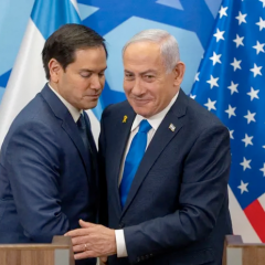 الدبلوماسية الأمريكية الدراماتيكية؛ إضفاء الشرعية على عدوان إسرائيل على غزة