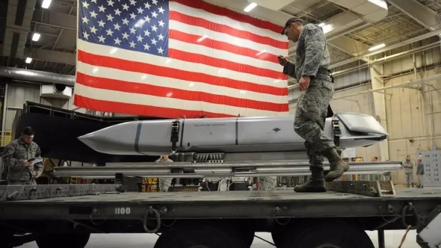 أمريكا تتخلف عن تطوير قوتها العسكرية!