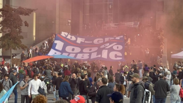 الإحتجاج المؤسسي صوت الشعب من أجل الإصلاح!