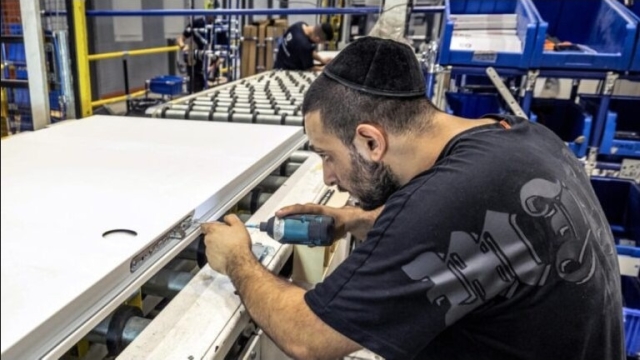 עלייה באבטלת הצעירים במשטר הציוני ל־12%