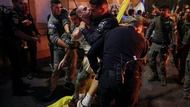 Chaos and Unrest Last Night in Tel Aviv