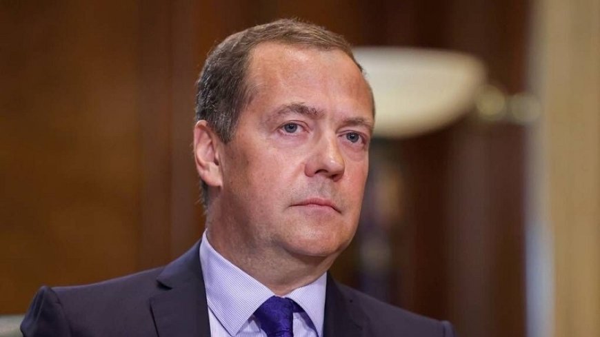 Russia, Medvedev: "We are on the brink of a new world war"
