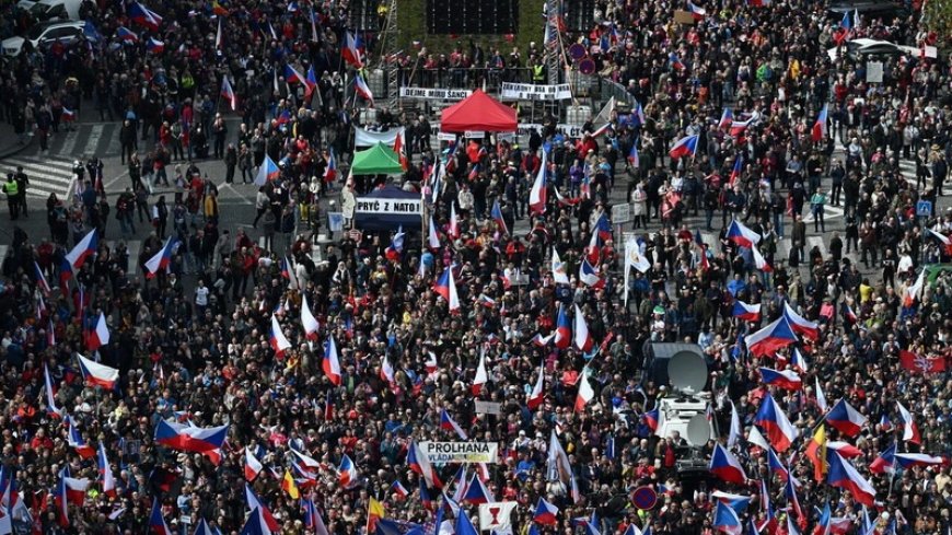Czechs protest against high fuel and food prices