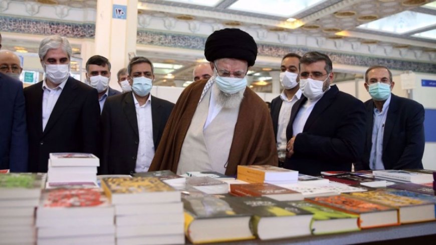 Ayatollah Seyyed Ali Khamenei stresses role of books in promoting culture in visit to Tehran Book Fair