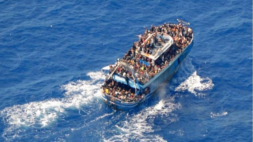 BBC: the fishing boat with the migrants on board remained stationary for seven hours before capsizing