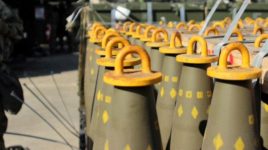 Ukraine, children die from "Made in USA" cluster bombs