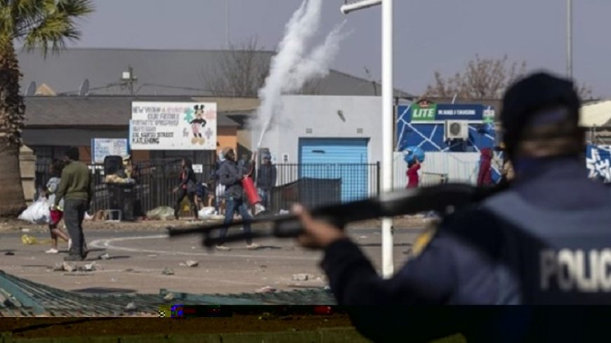 South Africa: 18 killed in two mass shootings