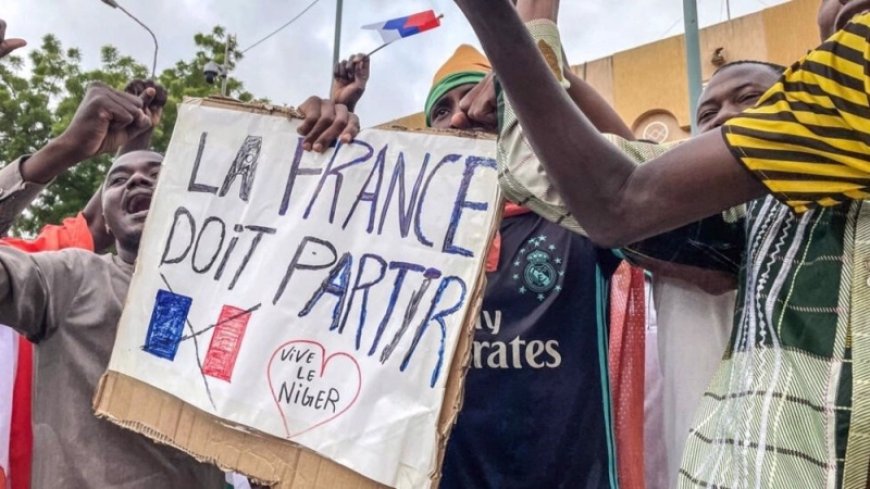 Paris no longer has a place in Africa