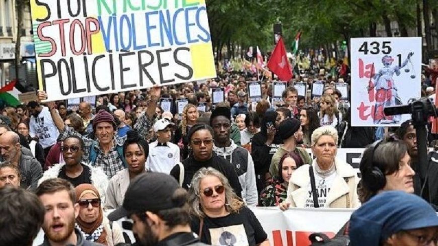 Paris, thousands at the demonstration against racism