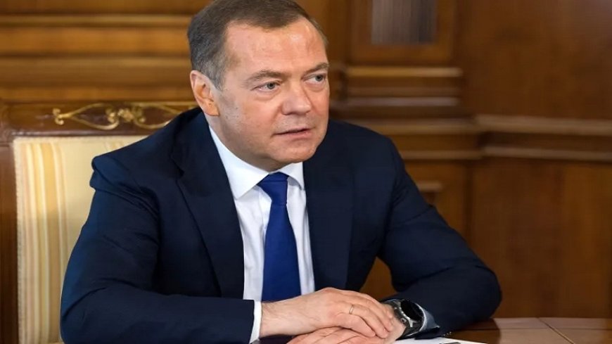 Medvedev: Britain's actions are accelerating the third world war