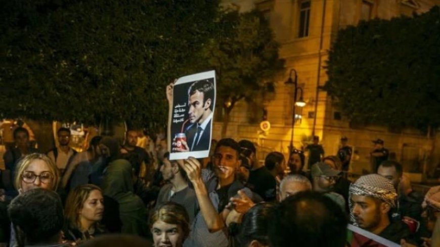 Tunisians staged a protest against Macron's position on the events in the Gaza Strip