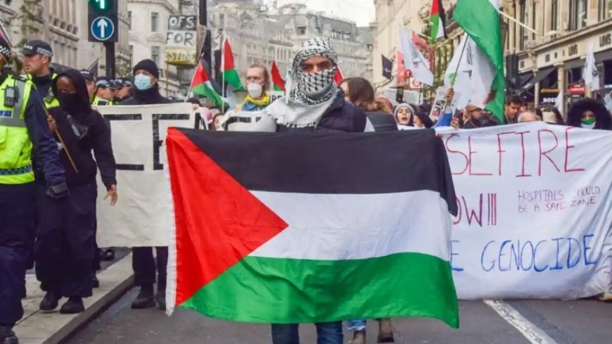 Demonstration of thousands of people in Europe against the Zionist regime