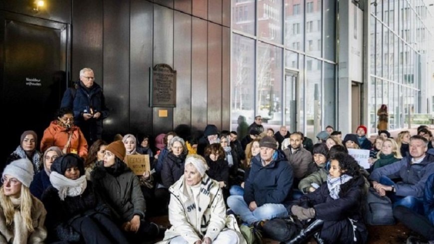 Strike Action by Dutch Ministry of Foreign Affairs Employees to Protest the Massacre of Gaza Residents