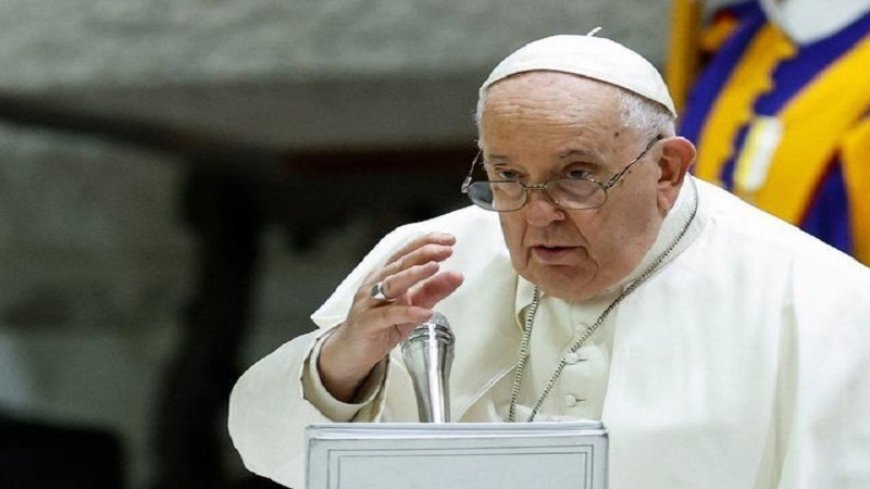 Pope: The logic of war is absurd and our hearts are in Bethlehem