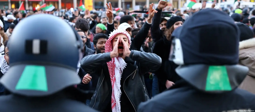 Twelfth week of demonstrations in support of Palestine in Berlin