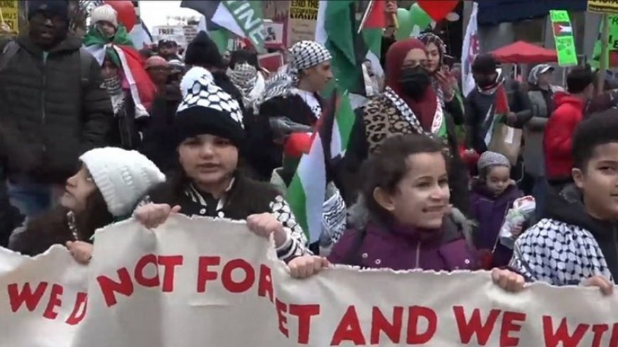 Children of New York stand in solidarity with the people of Gaza