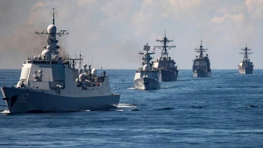 Philippine and US forces begin joint patrol in the South China Sea