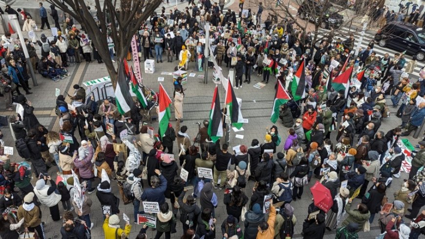 Continued demonstrations by supporters of the Palestinian nation in various European cities