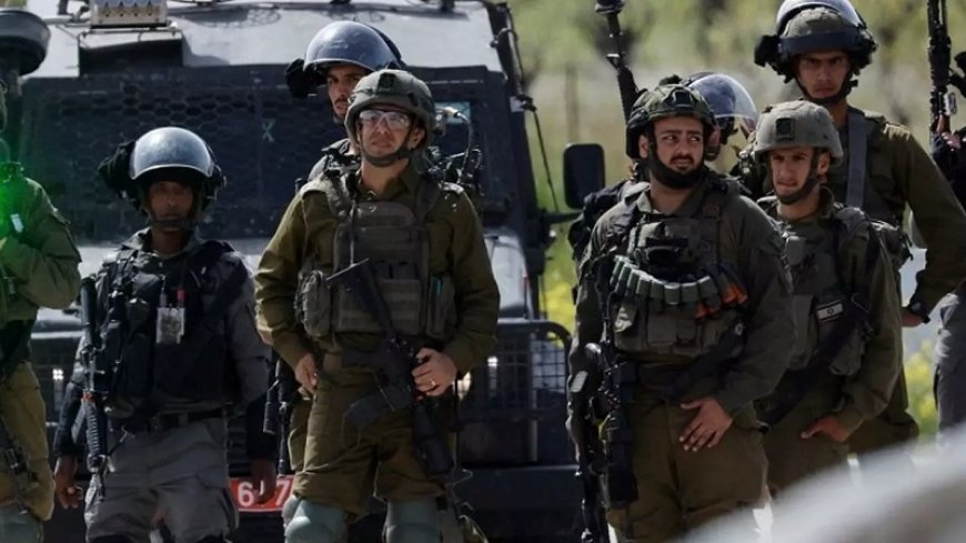Zionist regime soldiers invaded Palestinian camps