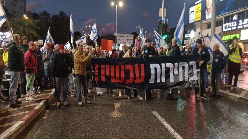 Families of Zionist hostages held rallies in Tel Aviv and occupied Quds