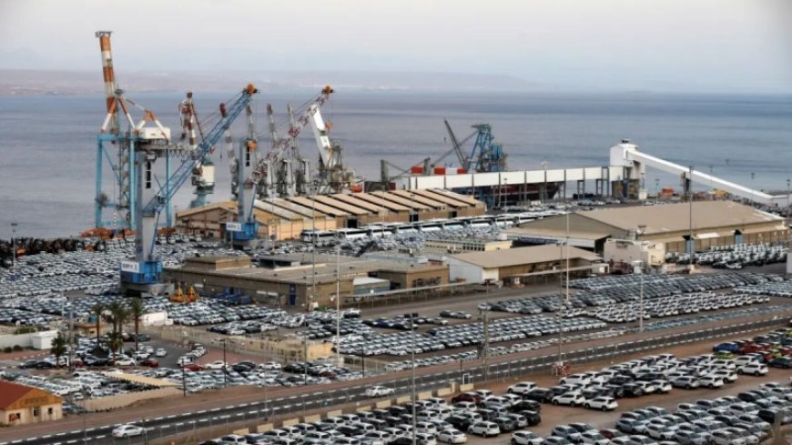 The Israeli port to fire half of the workers due to the attacks in Yemen