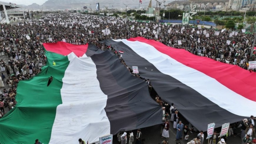 Millions of Yemenis marched in support of the Palestinian people