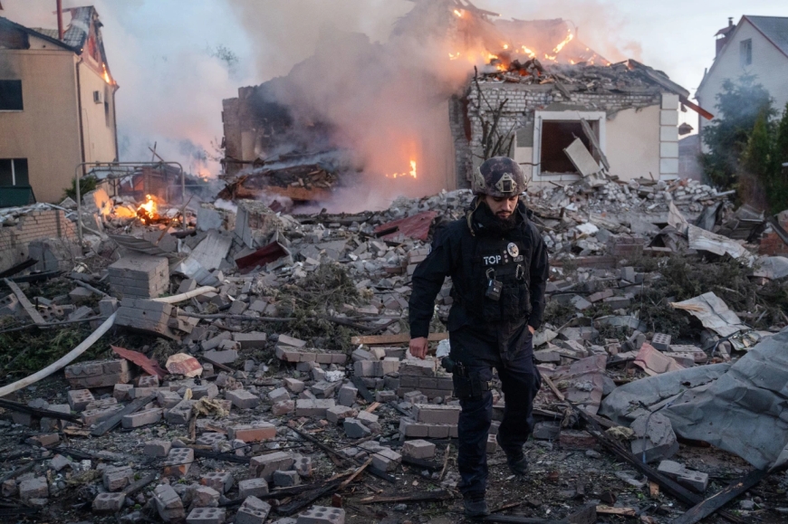Russian Ground Assault Strikes Ukraine's Northeast Amid Fierce Resistance
