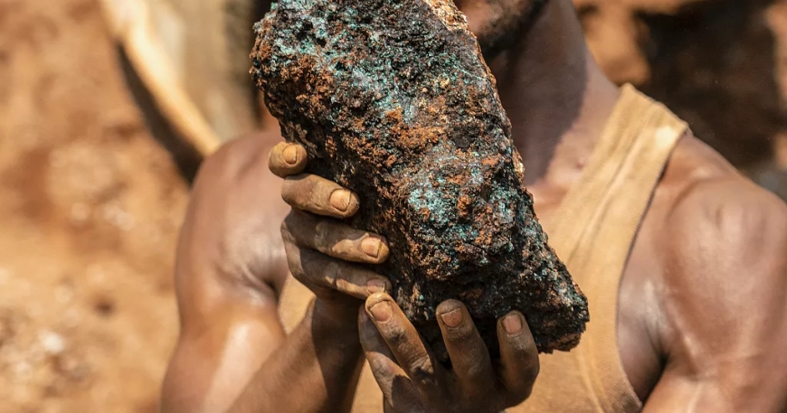 Nigeria Intensifies Crackdown on Illegal Lithium Mining with Numerous Arrests