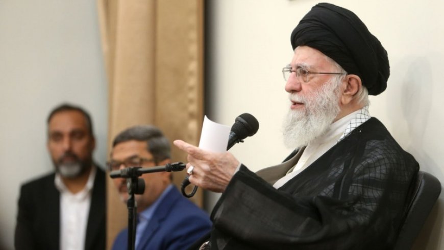 Imam Khamenei: The movement of those defending the shrine is defending the ideals of humanity