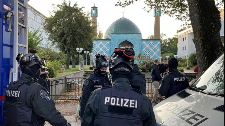 German police raided the "Hamburg Islamic Center"