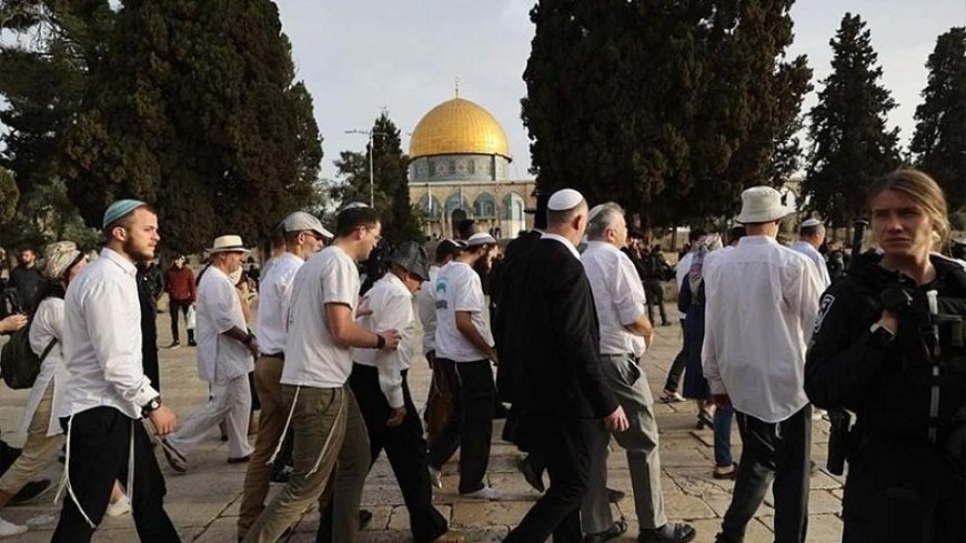 The Al Aqsa Mosque was attacked by settlers led by Ben Gvir