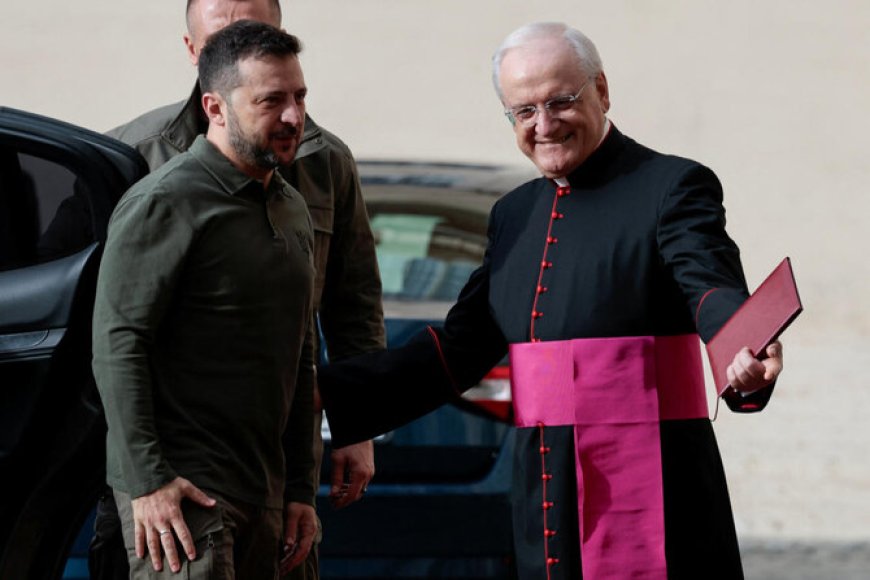 Pope Francis meets Zelensky in Vatican to go over Ukraine War