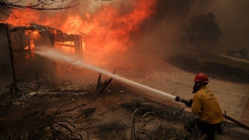 Never-ending hell in America; Fire continues to devour Los Angeles